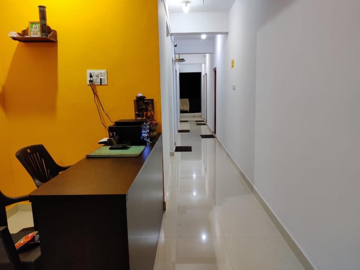 Rishi House Hotel Arambol Bagian luar foto