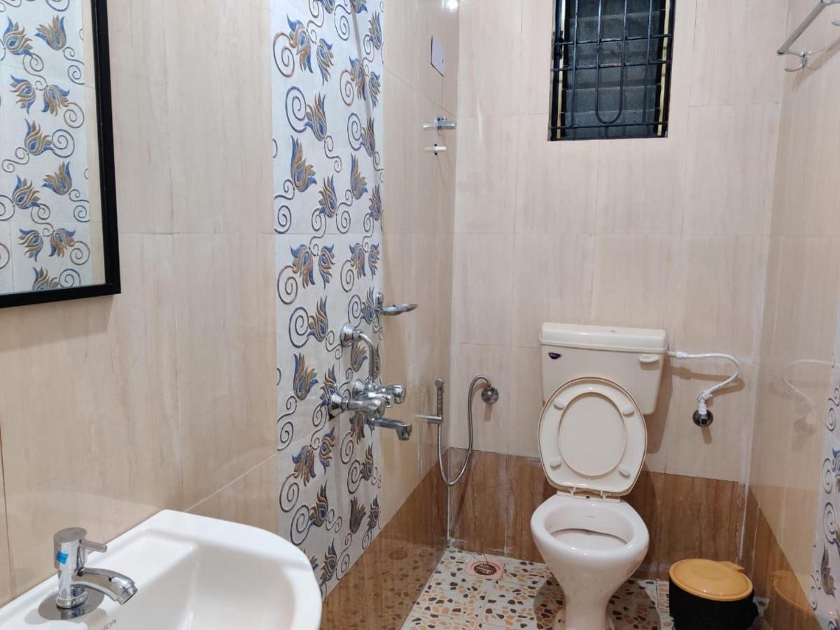Rishi House Hotel Arambol Bagian luar foto